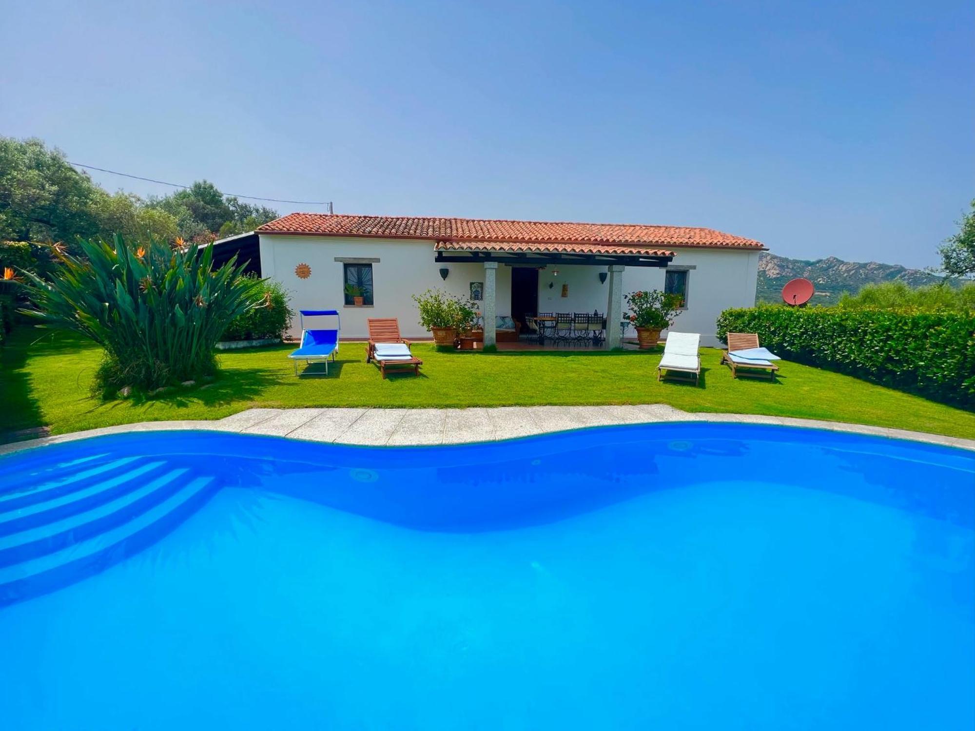 Villa Peditoltu Olbia Bagian luar foto