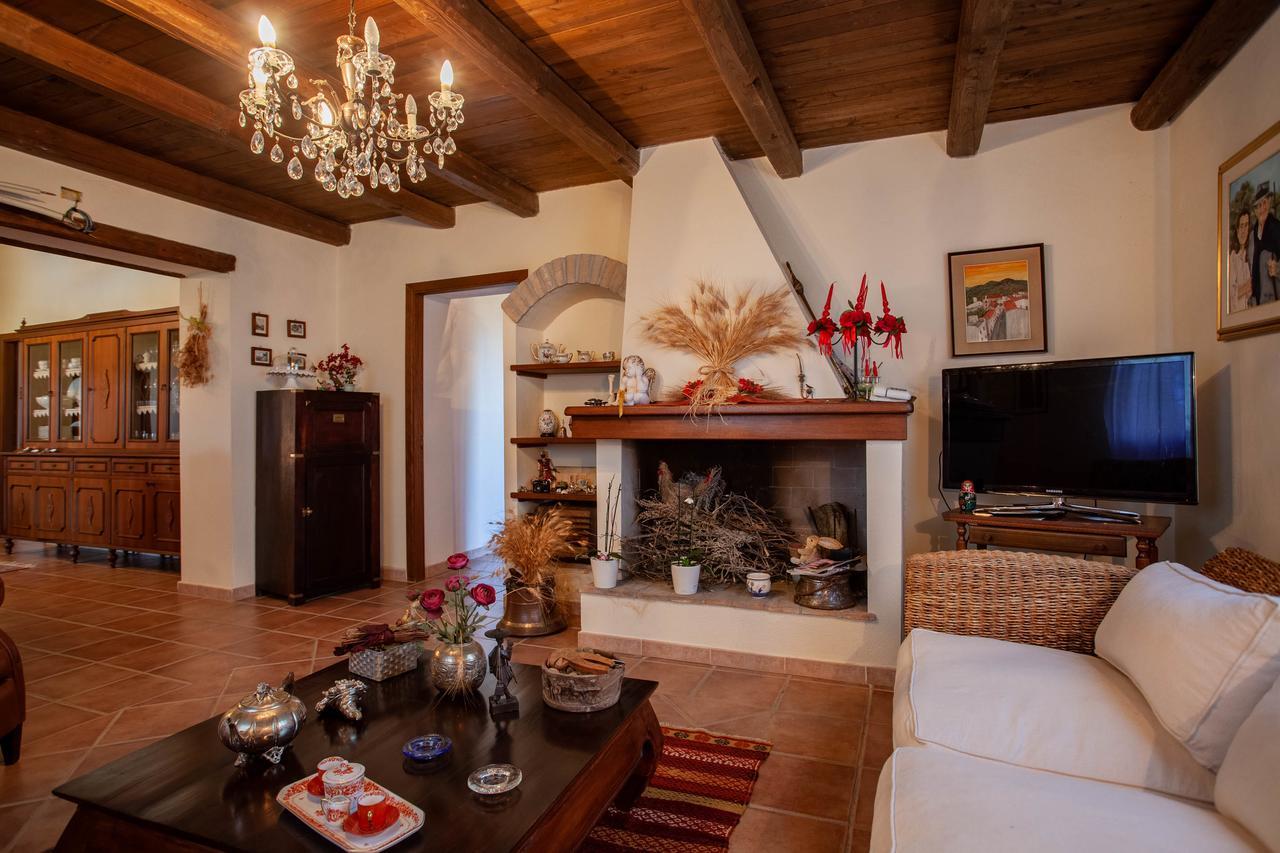 Villa Peditoltu Olbia Bagian luar foto